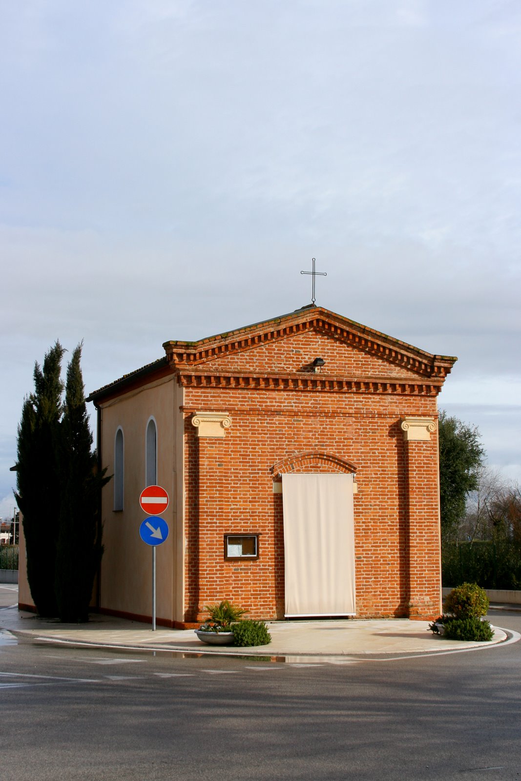 tl_files/parrocchia/chiese/santo_antonio/IMG_3199.JPG